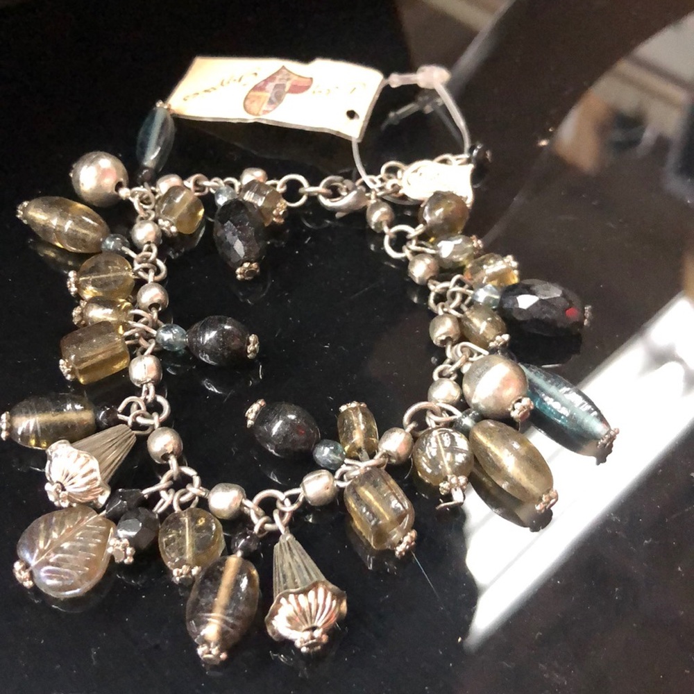 Pretty girls bracelet